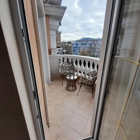 2 In Luxury Complex Sunny Apartament