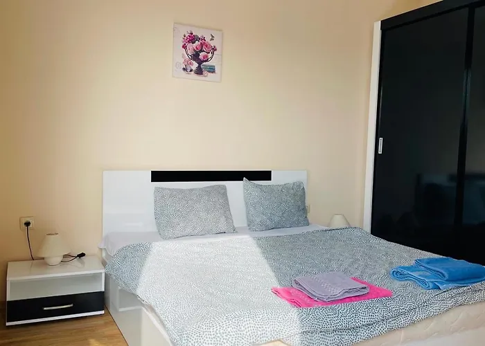 2 In Luxury Complex Sunny Апартамент